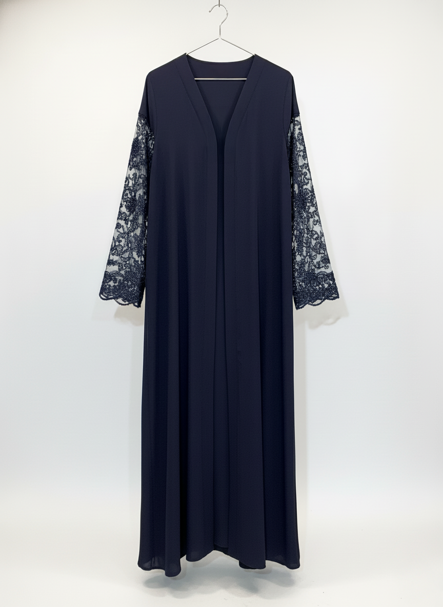 Kimono fluide à manches dentelle et strass – Élégance raffinée